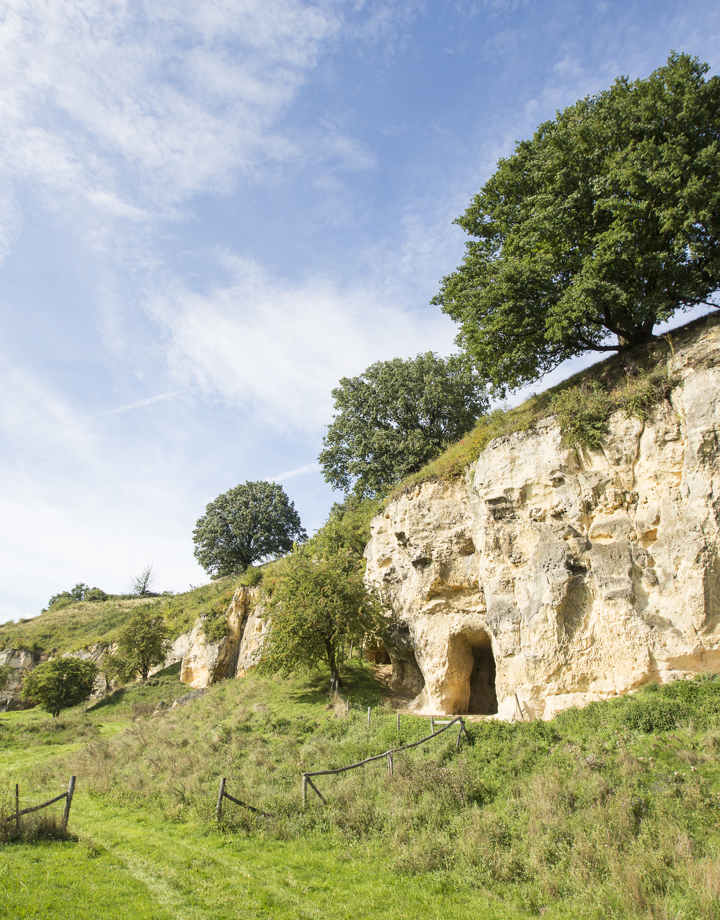 Kalkstenen wand nabij Valkenburg