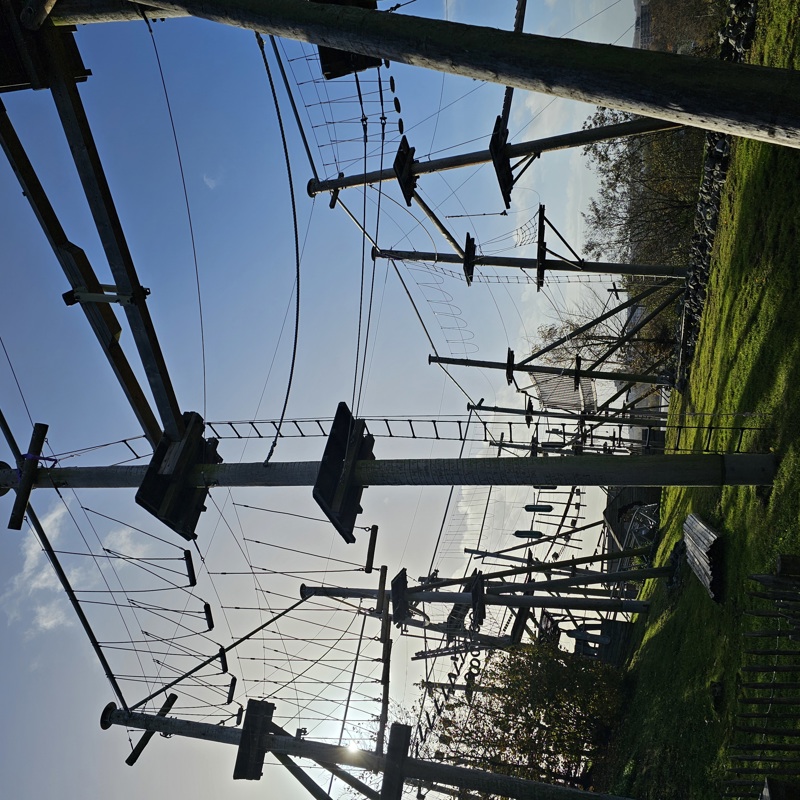 Hindernissen in het klimpark. 