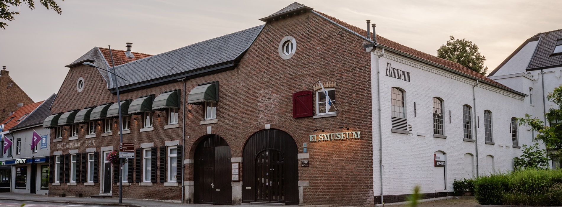 Distilleerderij en Sigarenfabriek Hennekens, 1828