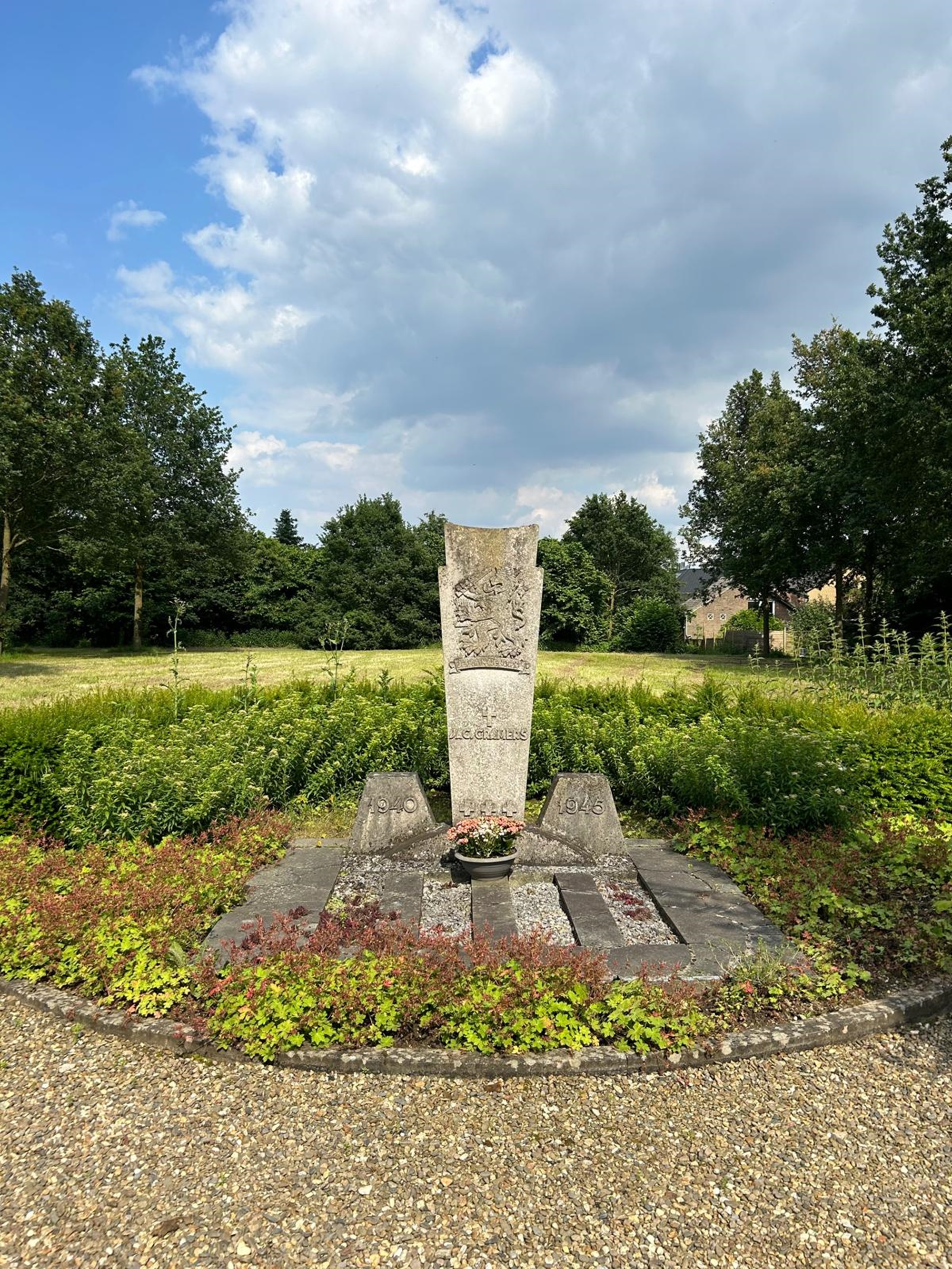 Oorlogsgraven Grevenbicht (katholiek Kerkhof)