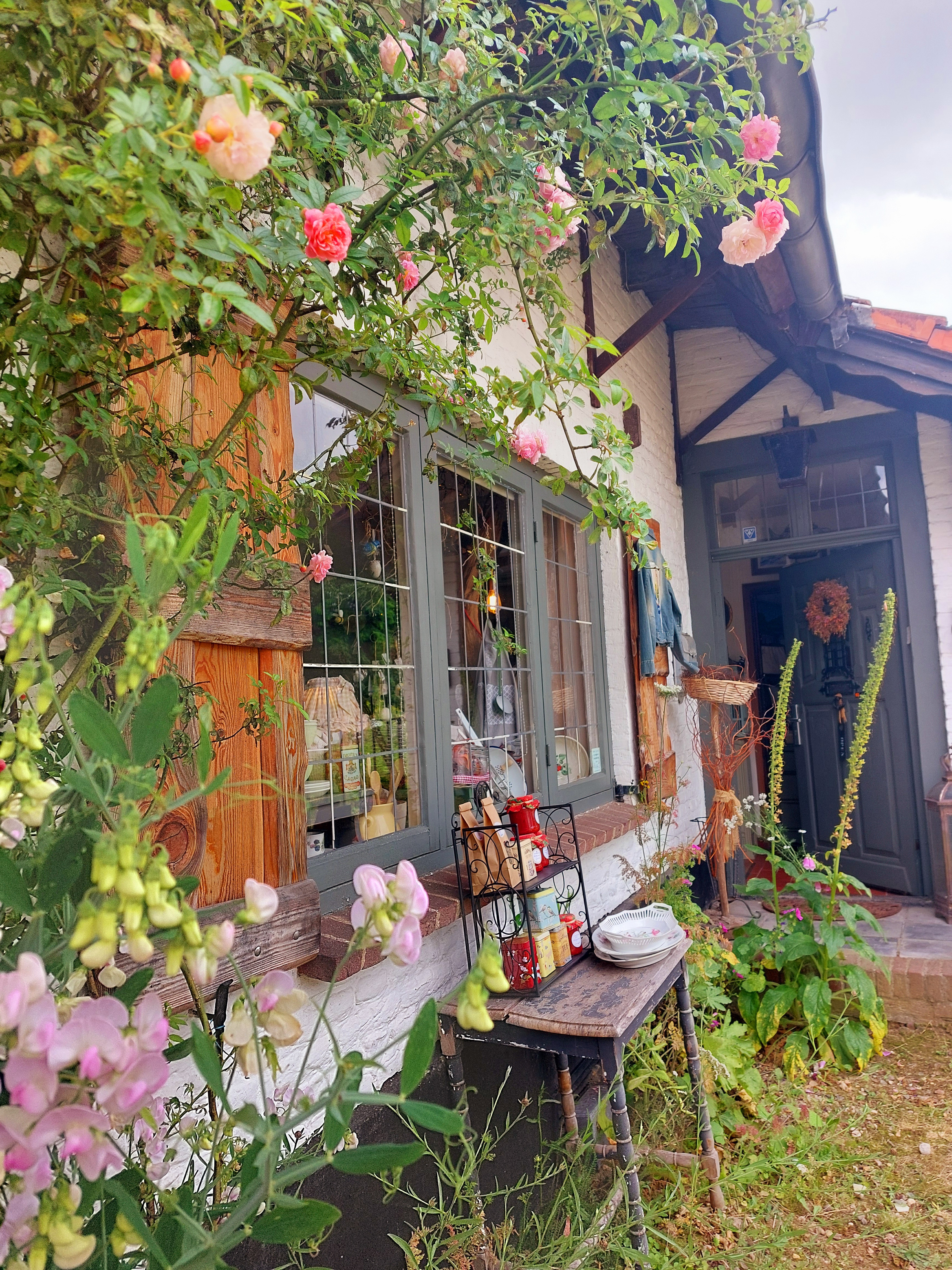 De Heerlijckheid Thee, Brocante en Bloemen