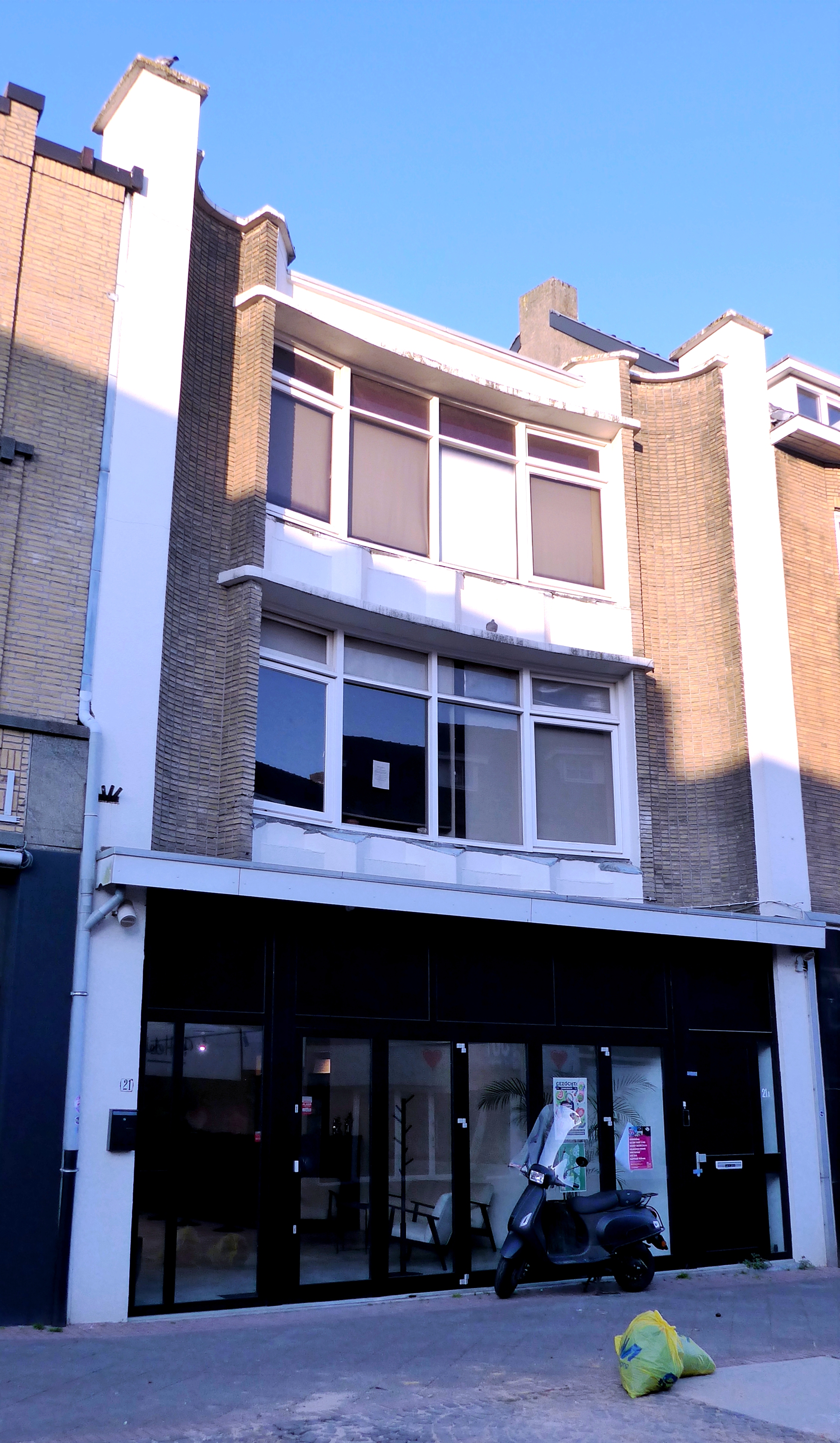 Winkelpand Van Haren’s schoenfabrieken Geleen