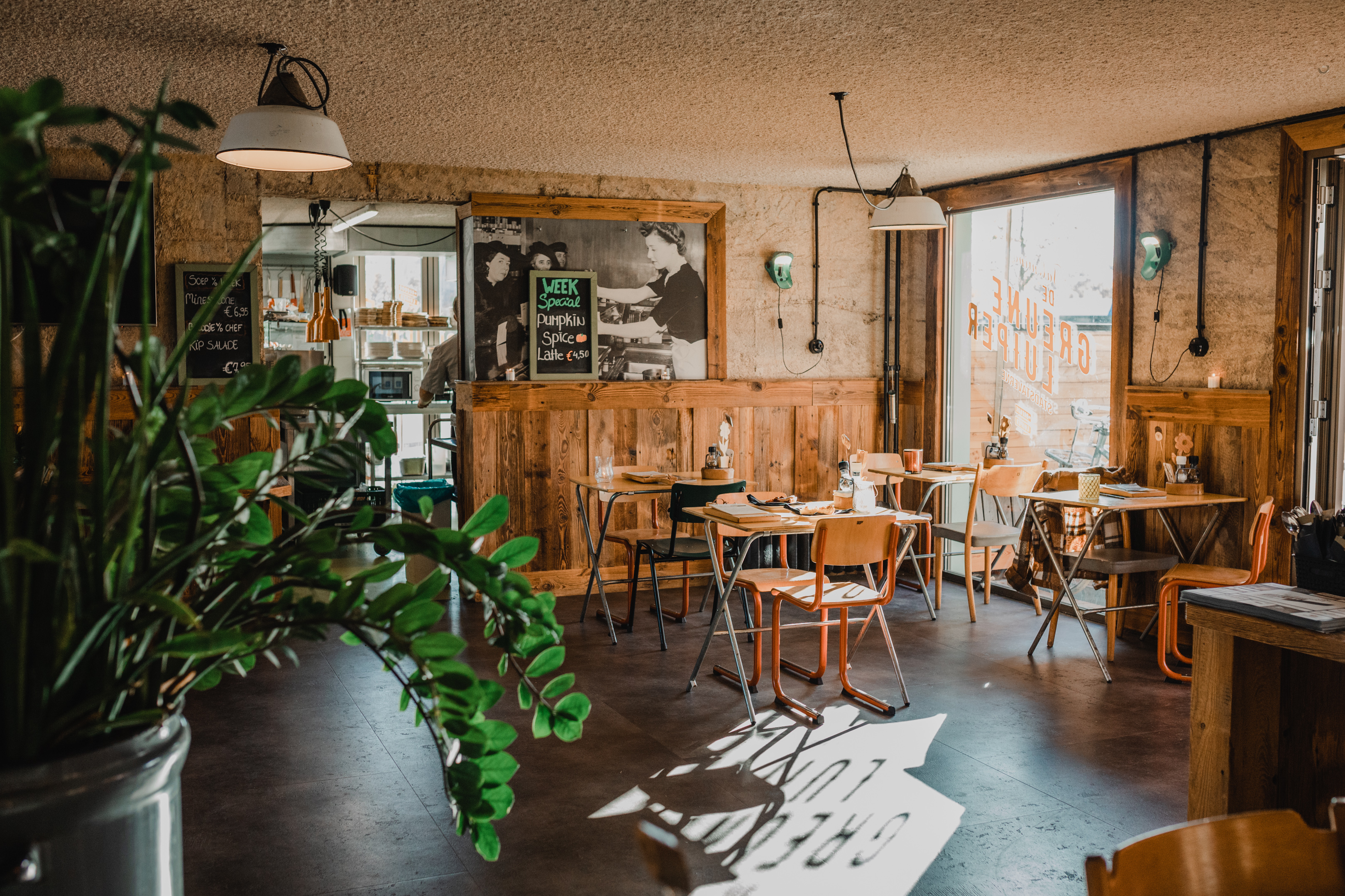 Talentino de Greune Luiper Stadstaverne & Brooderie