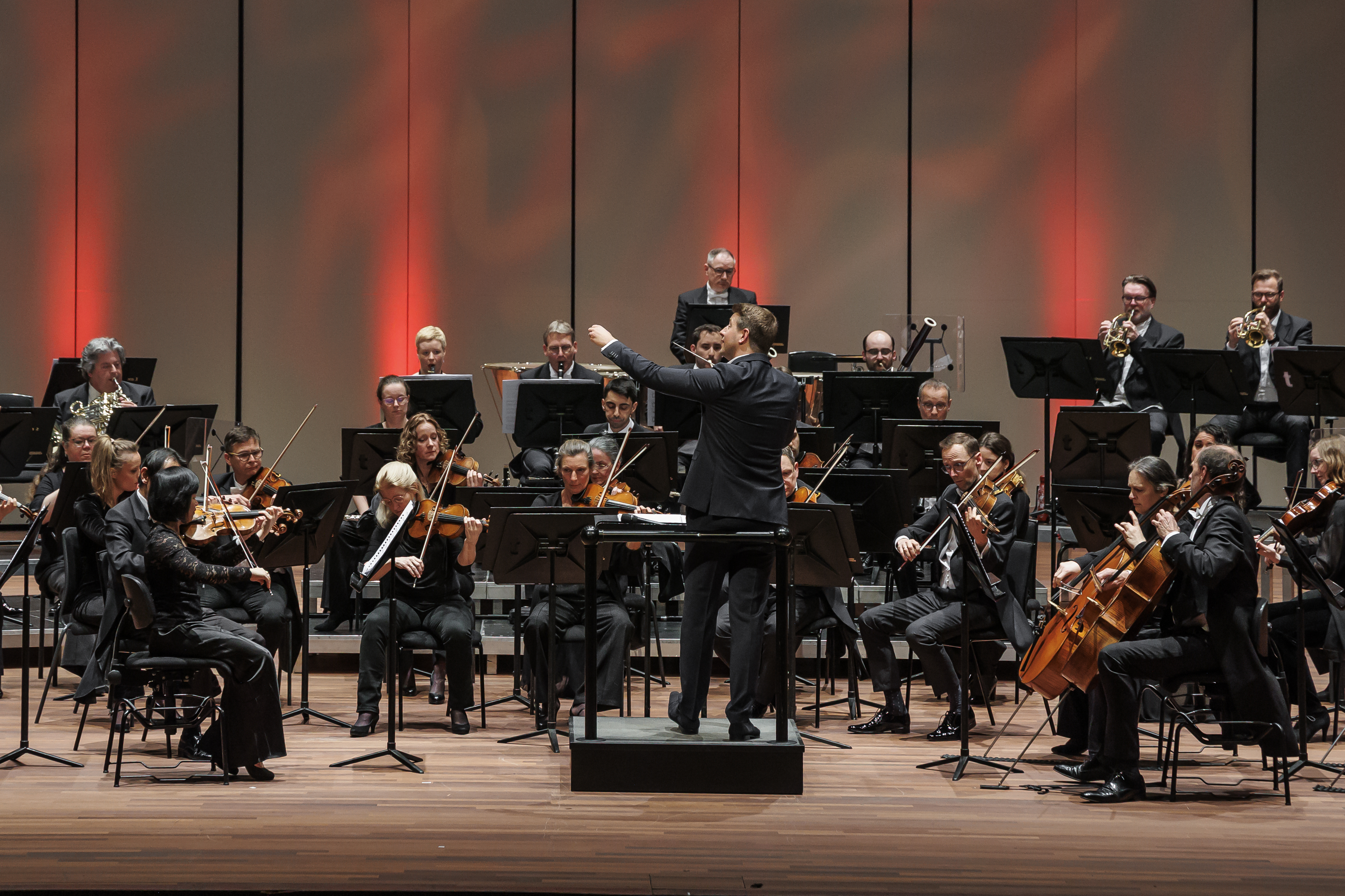 Philzuid: Elgars Celloconcert en Stravinsky's Vuurvogel